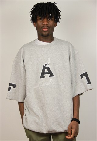 VINTAGE SPORTS SWEATSHIRT