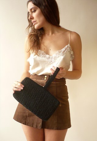 1940'S VINTAGE BLACK CROCHET HAND HELD CLUTCH BAG PURSE