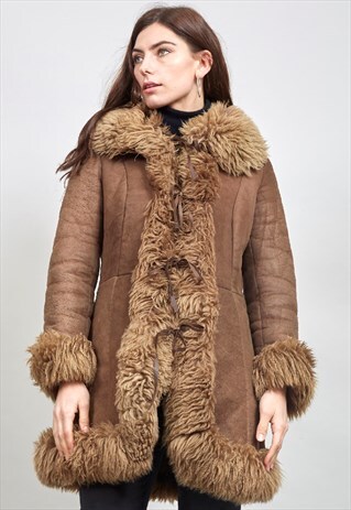 70'S VINTAGE CLASSIC BROWN SHEEPSKIN COAT