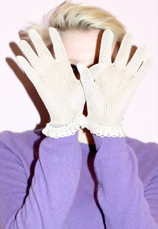 1970S VINTAGE EVENING BEIGE CROCHET GLOVES