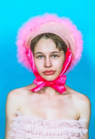 FEATHER RIBBON BOW BERET FESTIVAL PINK VINTAGE STYLE KITSCH