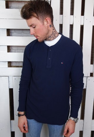 LONG SLEEVED NAVY 1/4 BUTTON UP T-SHIRT