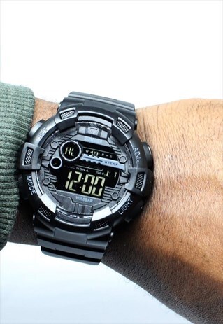 CHRONOGRAPH WATCH - BLACK
