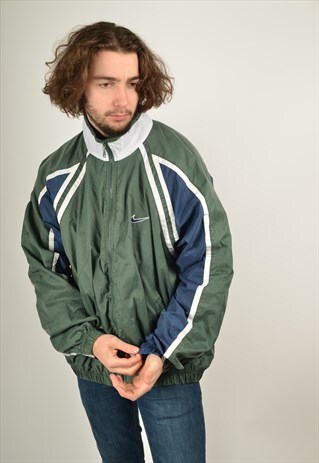VINTAGE NIKE SHELL JACKET IN GREEN