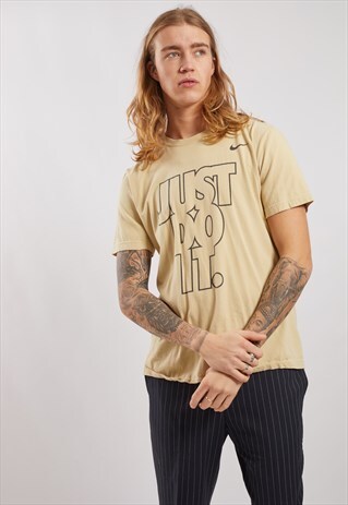 VINTAGE NIKE T-SHIRT