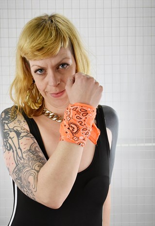 VINTAGE 90S PAISLEY BANDANA. FESTIVAL HOLIDAY. BRIGHT ORANGE