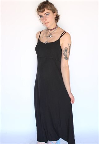 90S GRUNGE SLIP DRESS
