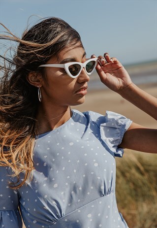 WEIGHTED CAT EYE SUNGLASSES