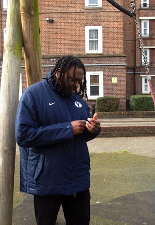 VINTAGE NAVY NIKE COAT