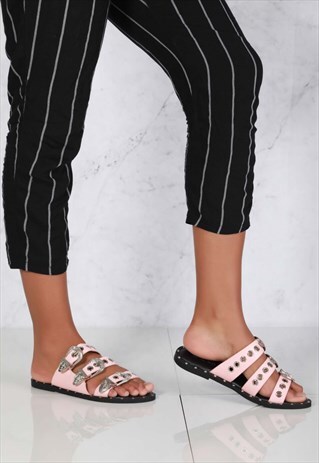 SLIP ON 3 BUCKLES STRAP SANDAL IN PINK