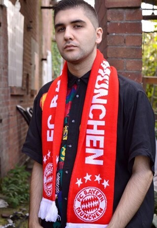 BAYERN MUNICH VINTAGE FOOTBALL SCARF