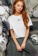 Snowflake embroidered T-shirt 