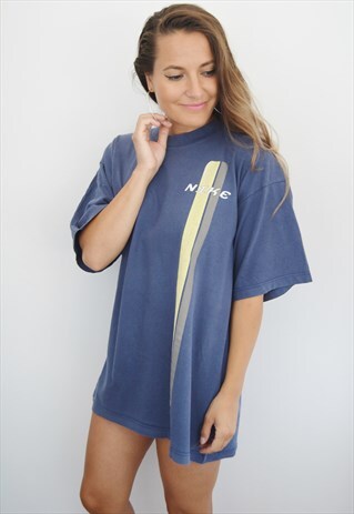 90S NIKE VINTAGE T-SHIRT MADE IN GREECE