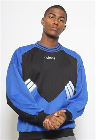 VINTAGE ADIDAS SWEATSHIRT