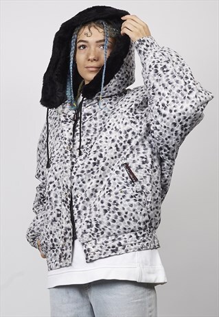 VINTAGE 90'S OVERSIZED BRUSH ANIMAL PRINT HOODED PUFFER JACK