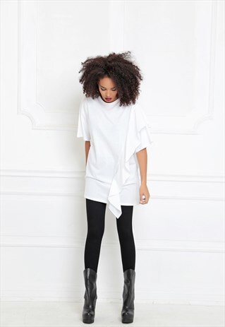 WHITE TSHIRT, WOMEN TEE, MINIMALIST FASHION, A3034