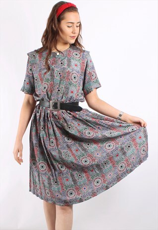 VINTAGE 80S PLEATED MIDI DRESS IN GEOMETRIC PRINT