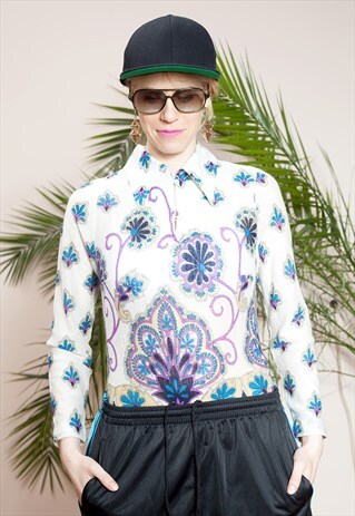 ABSTRACT PRINT WOMENS BUTTON UP SHIRT FROM THE 70S