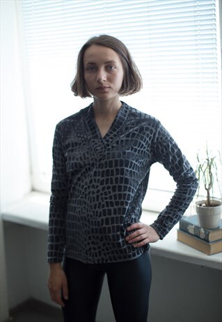 VINTAGE 80'S GREY VELVET ANIMAL PRINT V NECK BLOUSE