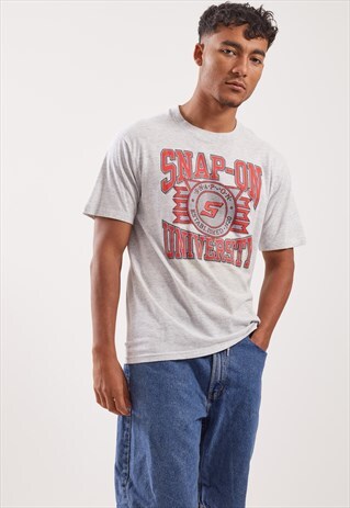 VINTAGE SNAP ON UNIVERSITY GRAPHIC T-SHIRT