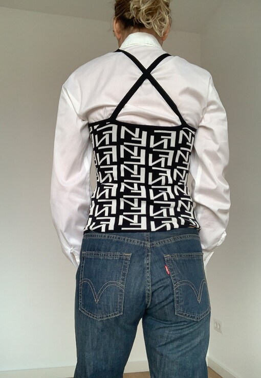 garment image