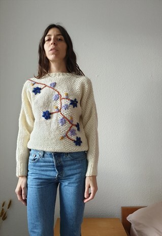 VINTAGE FLORAL EMBROIDERED SWEATER - VINTAGE JUMPER - S/M