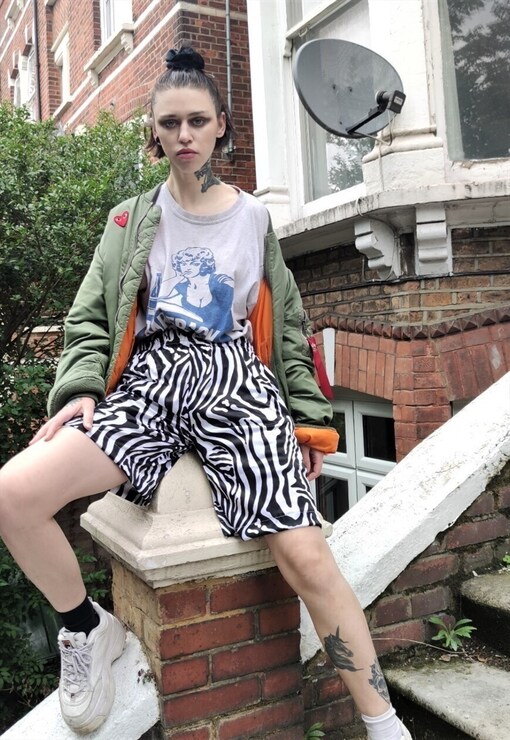 garment image