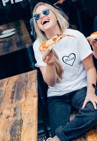 EMBROIDERED PIZZA HEART IN WHITE ON BLACK T-SHIRT