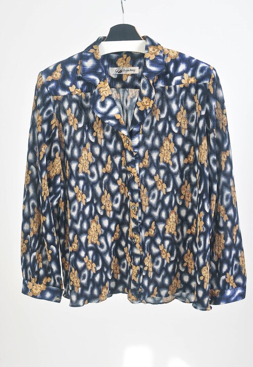 garment image