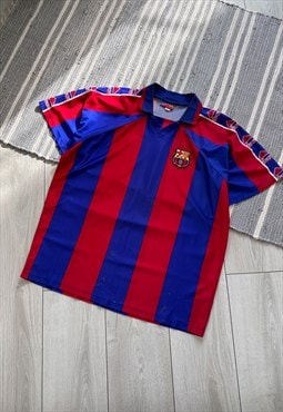 Vintage F.C. Barcelona Ronaldo 9 Home Fan Jersey Kit