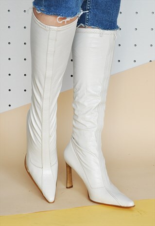 90S WHITE GOGO BOOTS