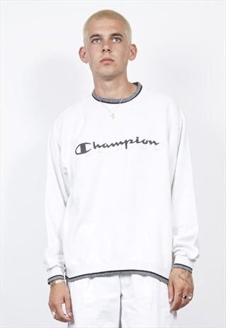 VINTAGE 90'S CHAMPION TRAINING WHITE SWEATSHIRT