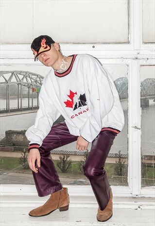 VINTAGE CANADA HOCKEY SWEATSHIRT / UNISEX