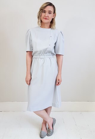VINTAGE 80'S LIGHT GREY BUTTON DRESS W/ MATCHING BELT