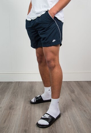 NIKE SPORTS SHORTS