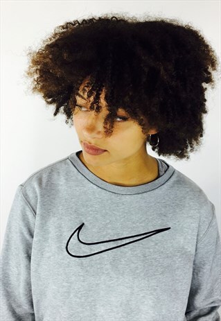 NIKE SWOOSH EMBROIDERED SWEATSHIRT