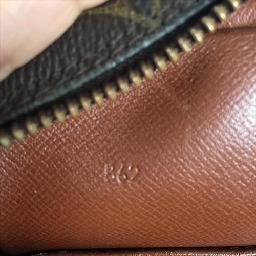 Louis Vuitton Monogram Compiegne 28 Leather Clutch Bag – STYLISHTOP