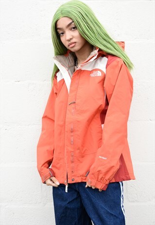 THE NORTH FACE WATER PROOF COAT