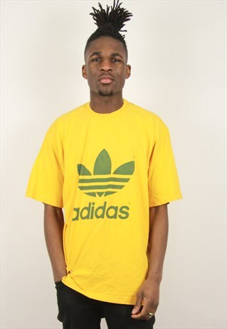 VINTAGE ADIDAS TSHIRT