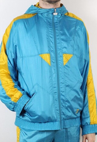 90's windbreaker sweatsuit