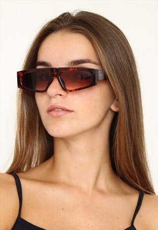 VISOR SUNGLASSES IN BROWN