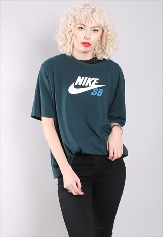 VINTAGE NIKE T-SHIRT