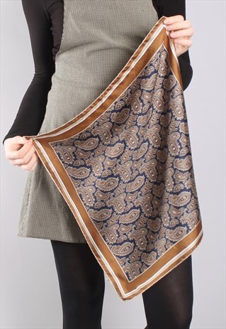 VINTAGE 70S PAISLEY PATTERNED SILK BILL BLASS SCARF