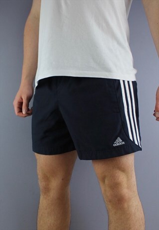 VINTAGE ADIDAS SHORTS IN NAVY WITH POCKETS AND EMBROIDERED L