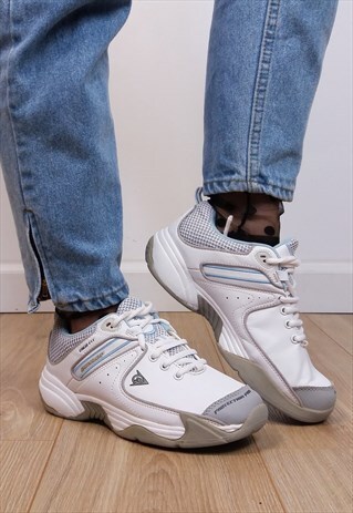 VINTAGE 90'S DUNLOP ERGO-FIT WHITE TRAINERS // UK 5 / EU 38