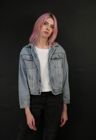 LIGHT WASH DENIM JACKET