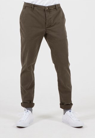 CENTRE FRONT TAPERED SLIM TROUSERS IN KHAKI