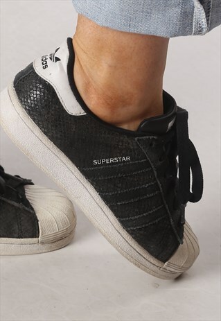 ADIDAS SHELL TOE SUPERSTAR TRAINERS UK 4.5 , US 6, (K74C)