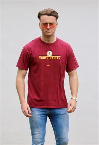 NIKE USA VINTAGE 90S VOLLEYBALL SPORTSWEAR MINIMALIST T