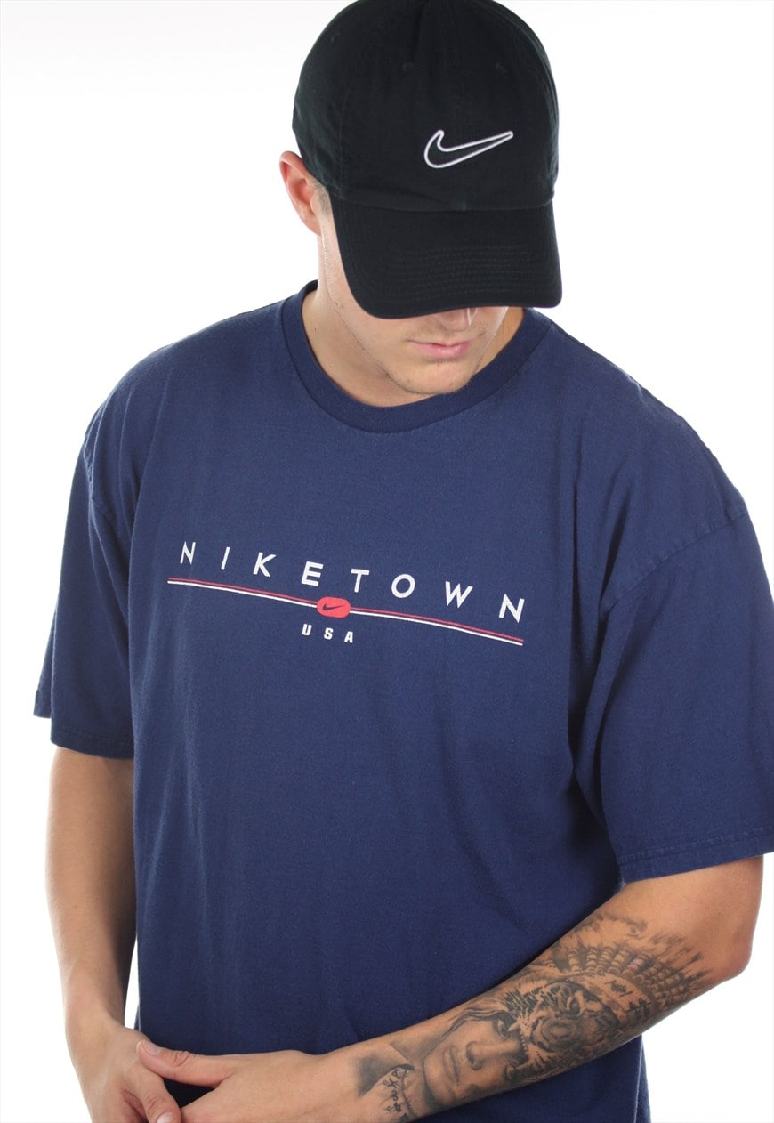 nike the town t shirt